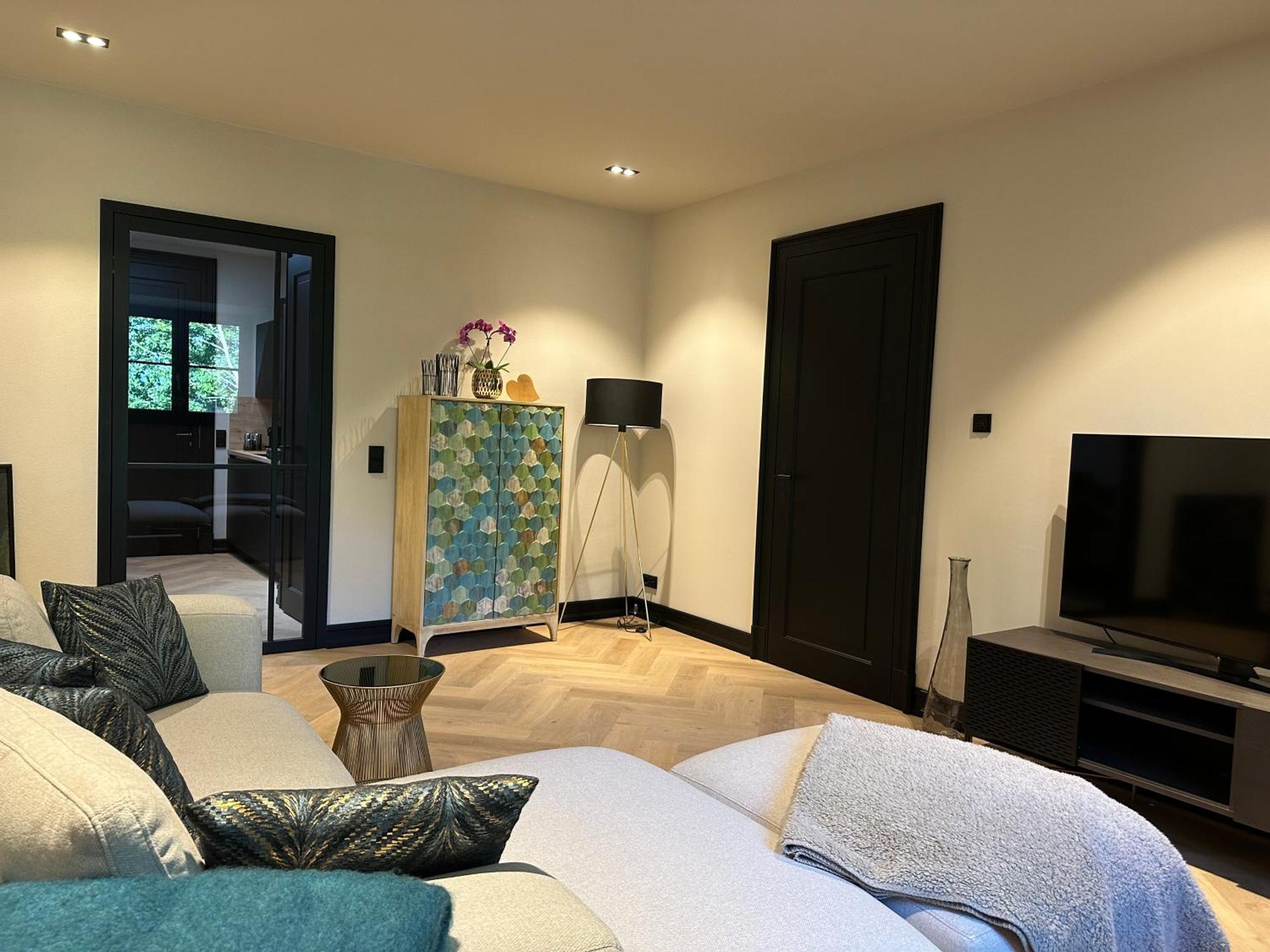 * Stadtvilla Plauen * * Aussergewoehnlich * 2 Zimmerwohnung * Zentrumsnah Exterior foto